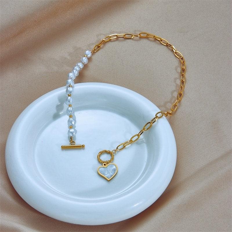 Cyrielle – Collier Cœur Perlé à Fermoir OT