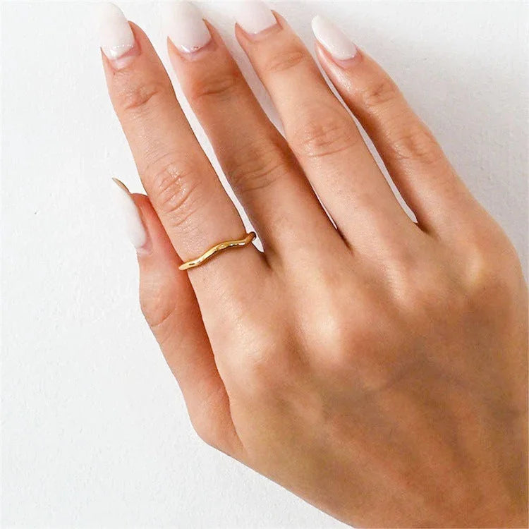 Dianne – Bague Dorée Superposable Chic