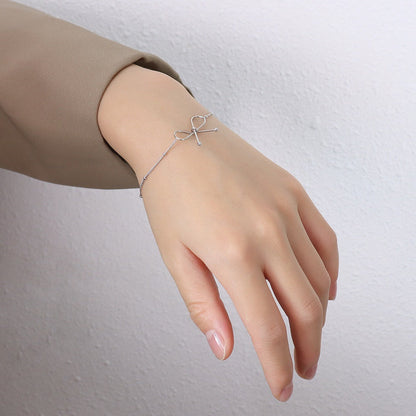 Faye – Bracelet Nœud Fin et Élégant