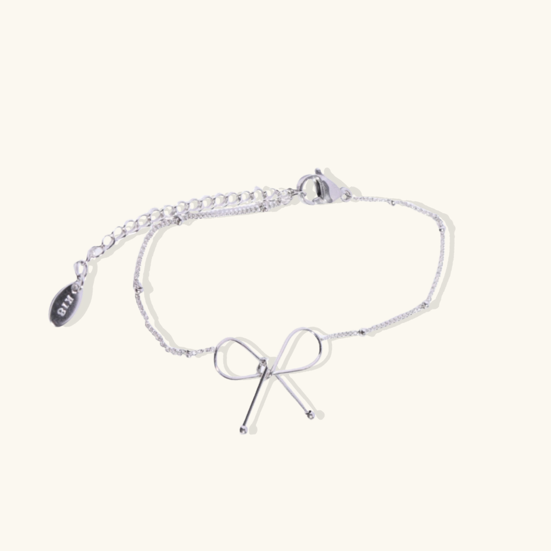 Faye – Bracelet Nœud Fin et Élégant