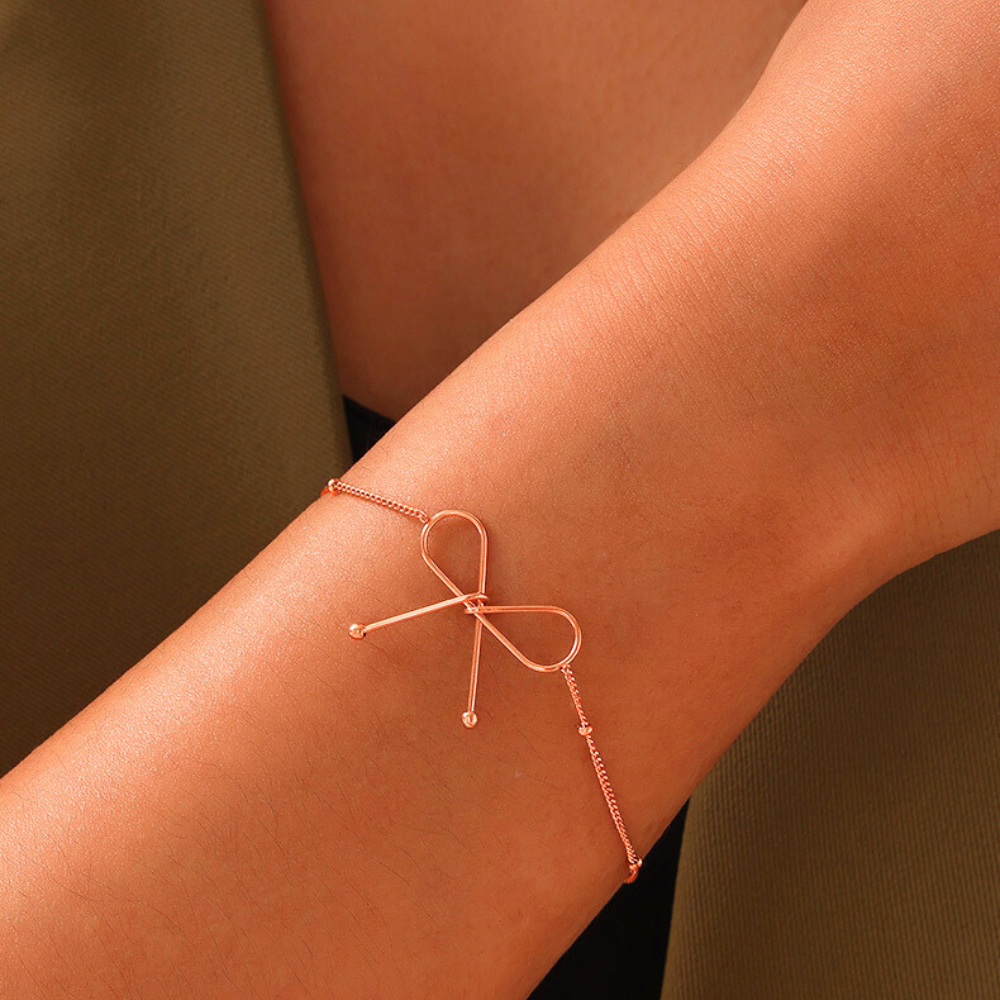 Faye – Bracelet Nœud Fin et Élégant