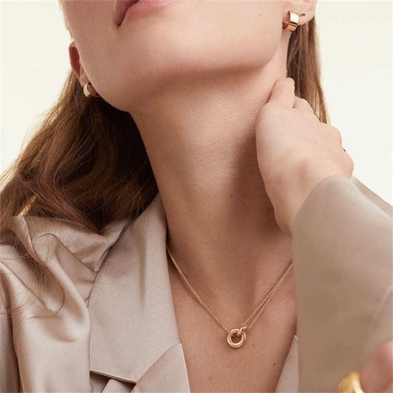 Airi – Collier Anneaux Entrelacés