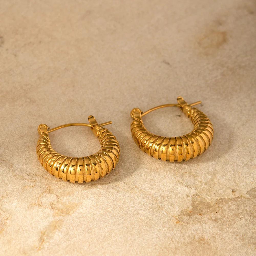 Chiara – Boucles d’Oreilles Chic à Motif Damier