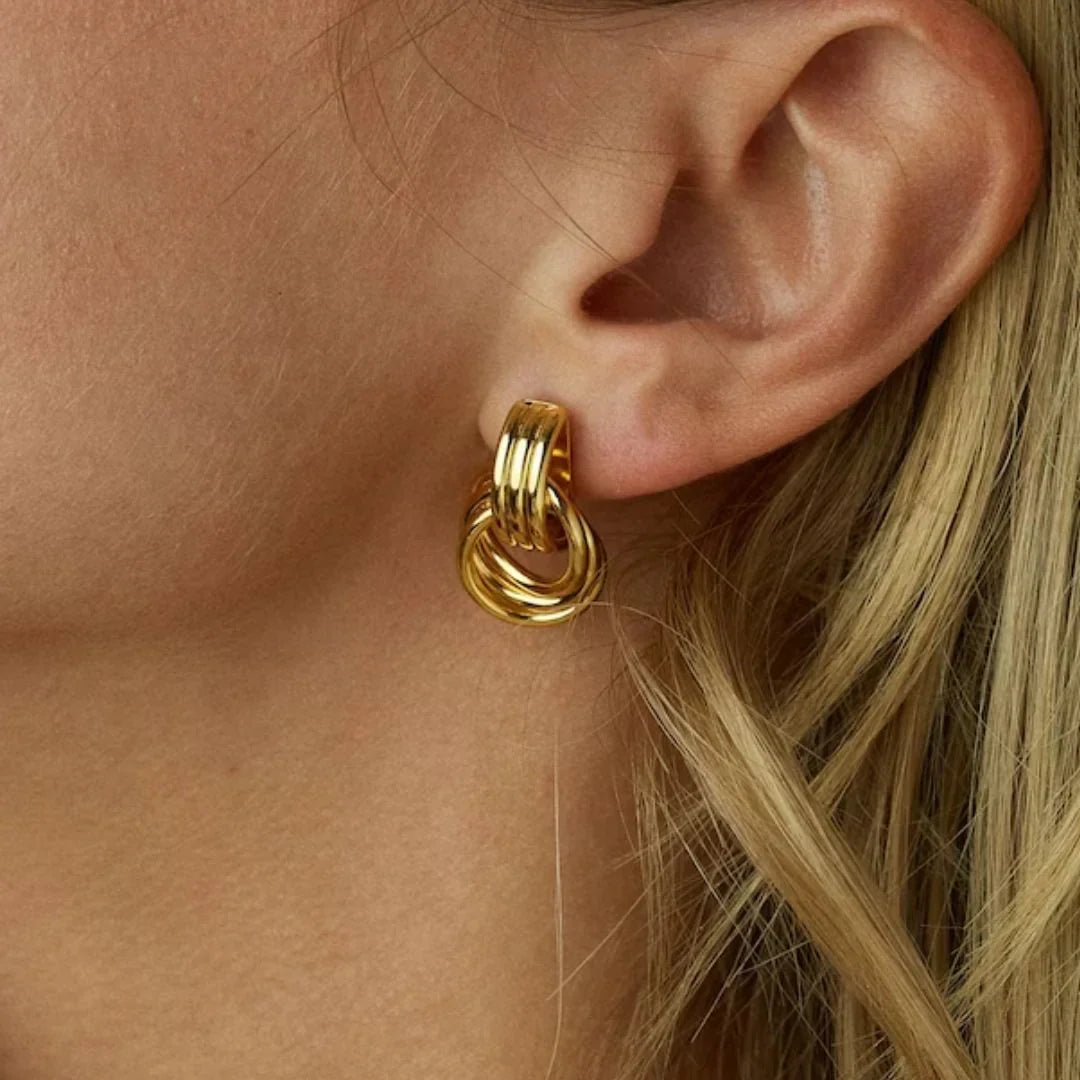 Nyra – Boucles d’Oreilles Géométriques Torsadées