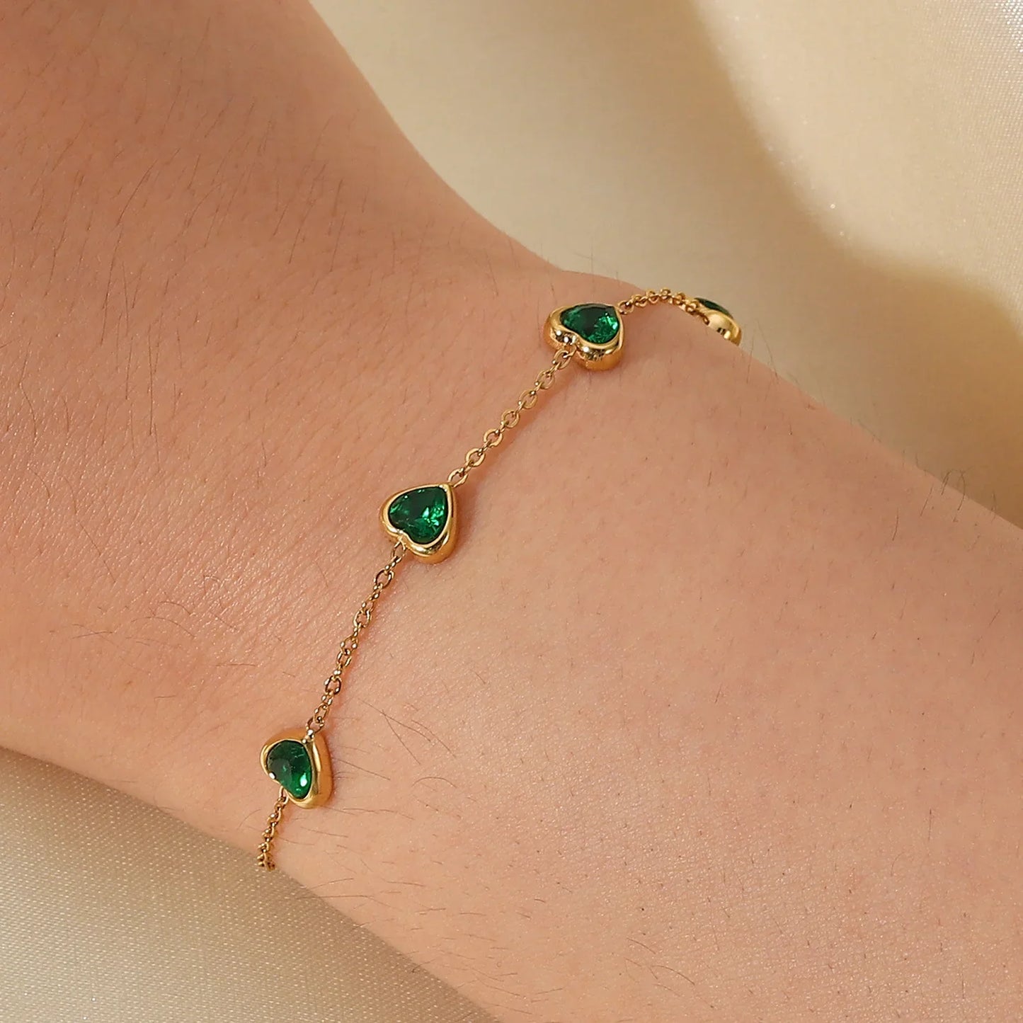 Miyu – Bracelet Cœur Intemporel