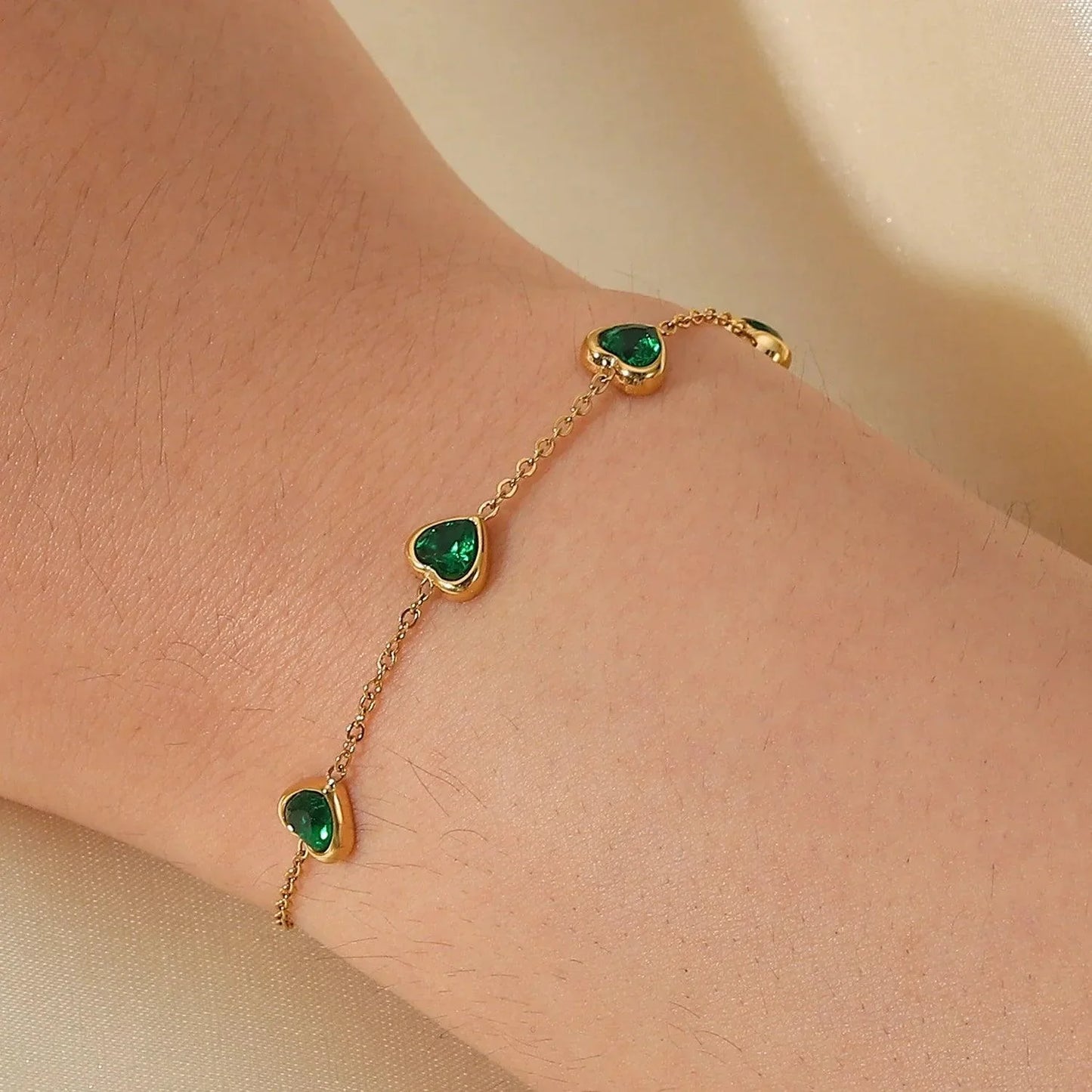 Isaline – Bracelet Cœur Émeraude Féminin