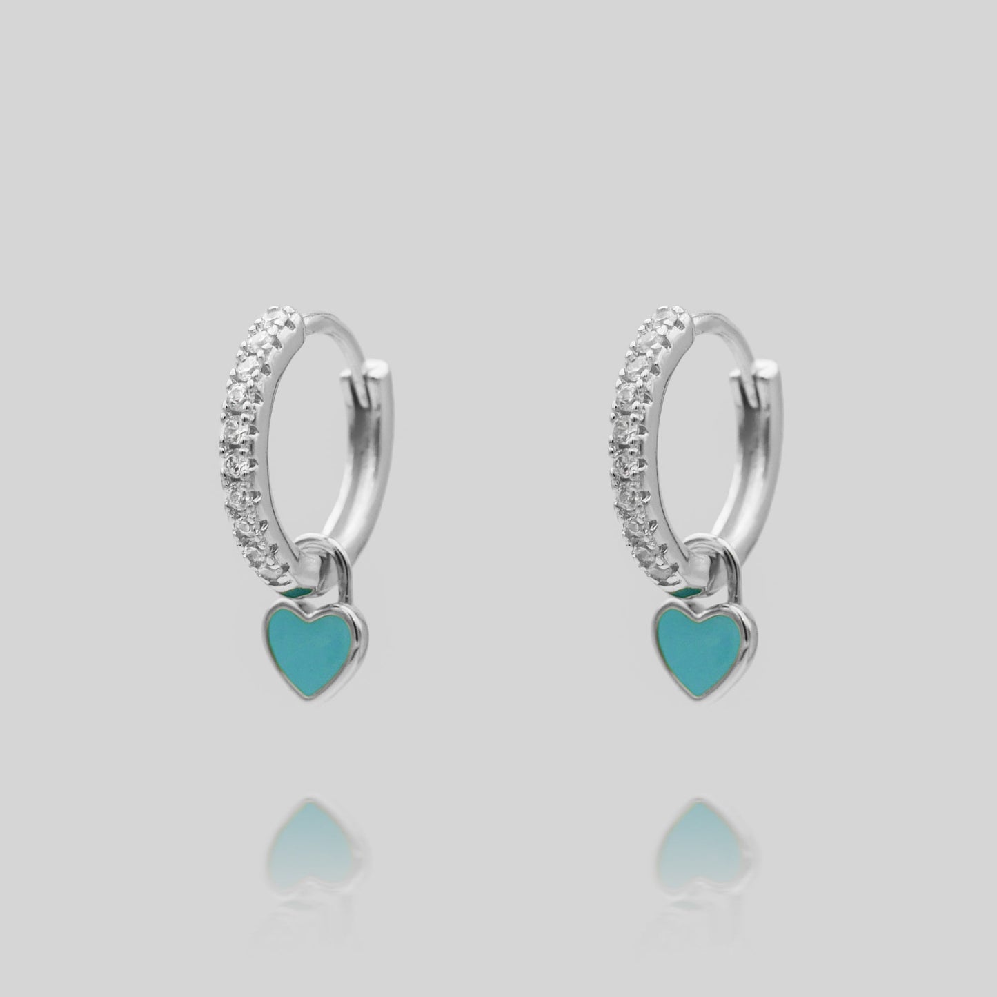 Gabby – Boucles d’Oreilles Huggies en Forme de Cœur