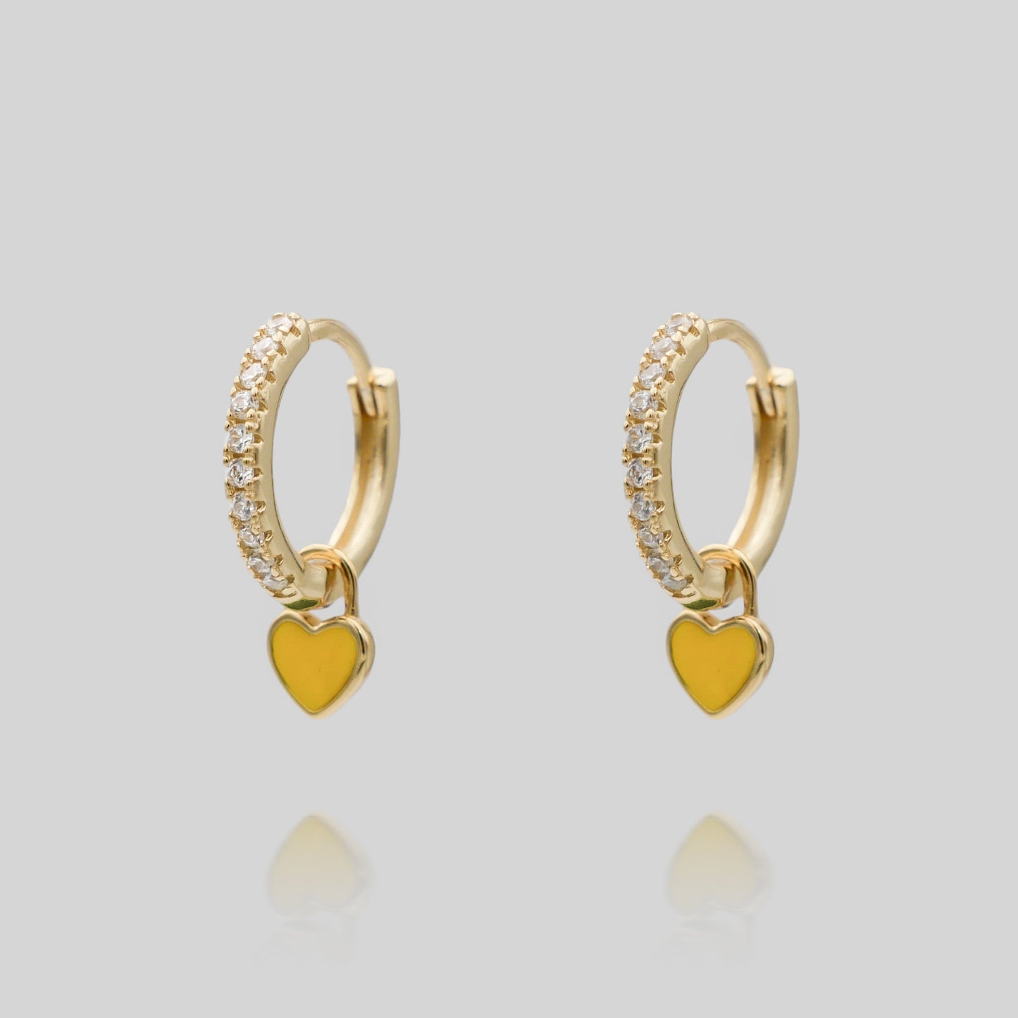 Gabby – Boucles d’Oreilles Huggies en Forme de Cœur