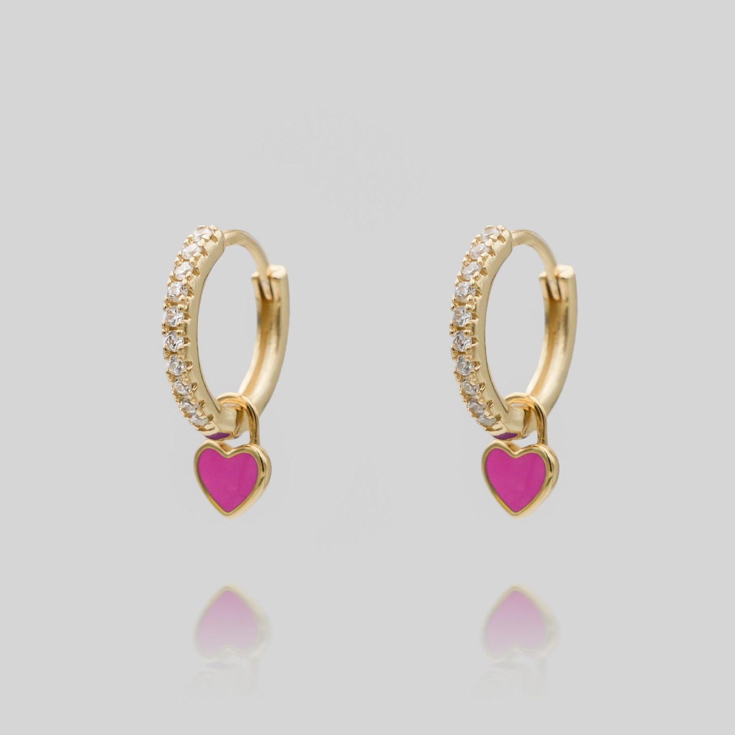 Gabby – Boucles d’Oreilles Huggies en Forme de Cœur