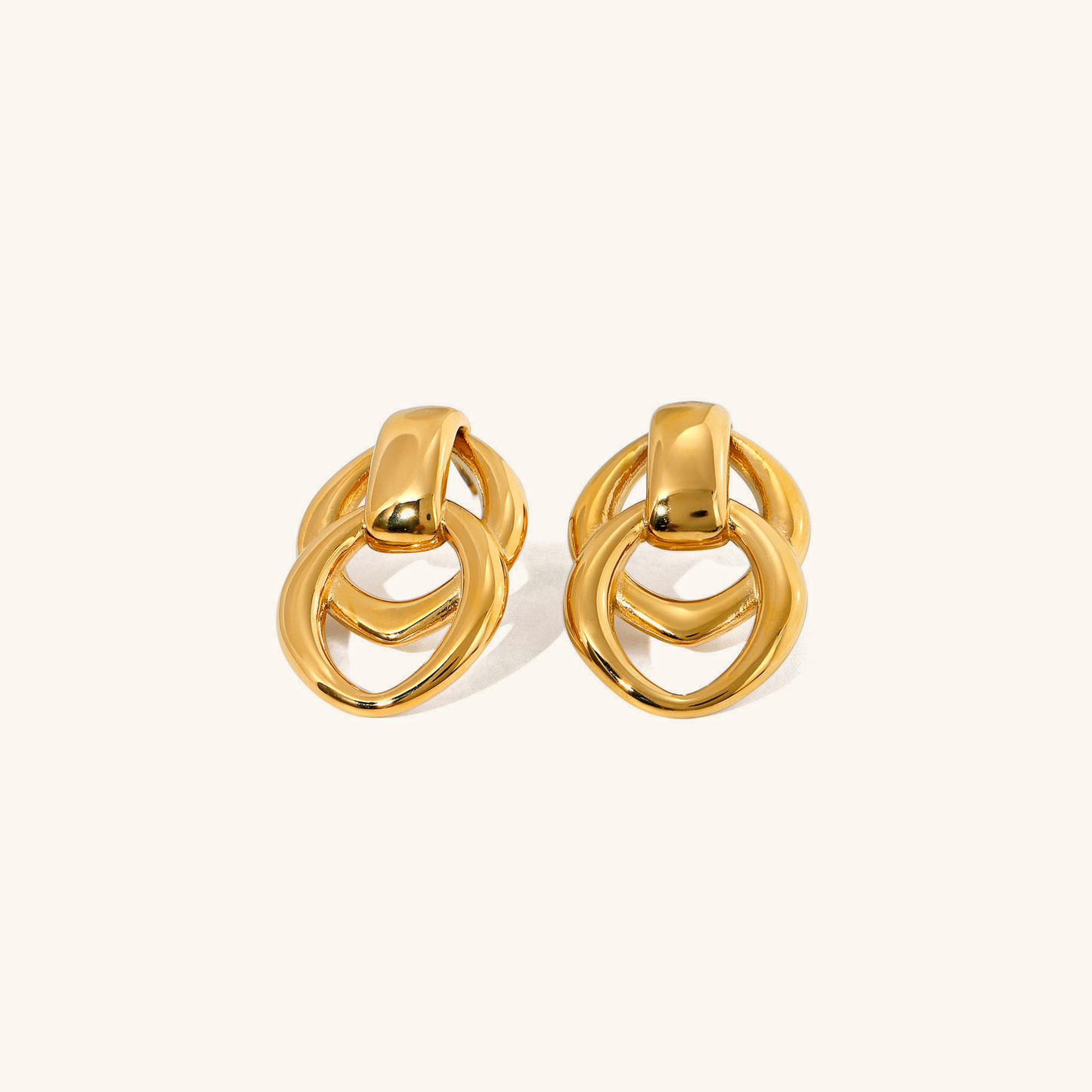 Vera – Boucles d’Oreilles Géométriques Dorées