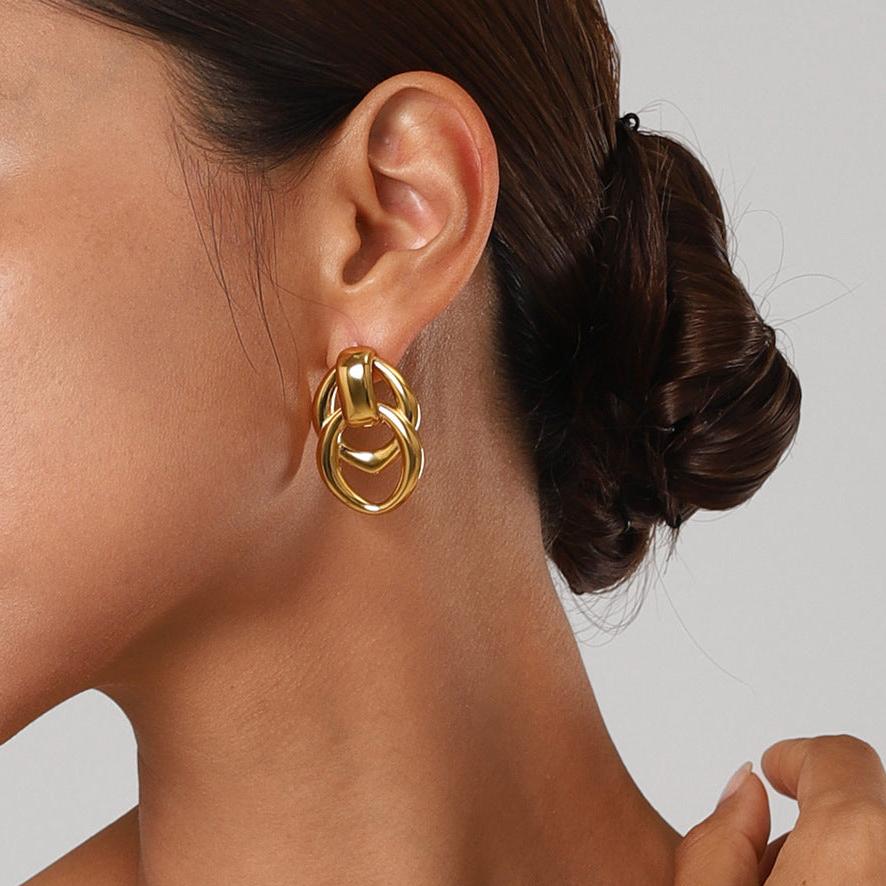 Vera – Boucles d’Oreilles Géométriques Dorées