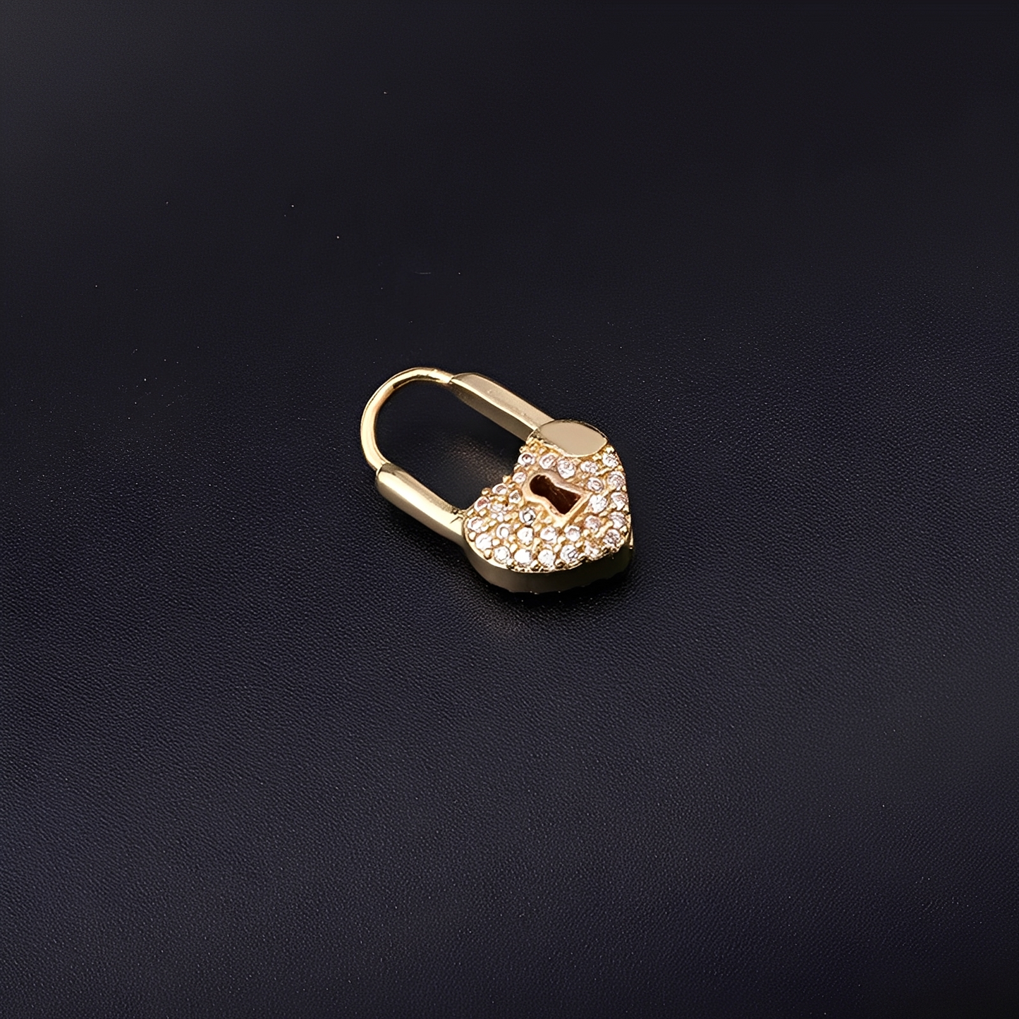 Maelya – Créoles Cadenas Cœur Dorées