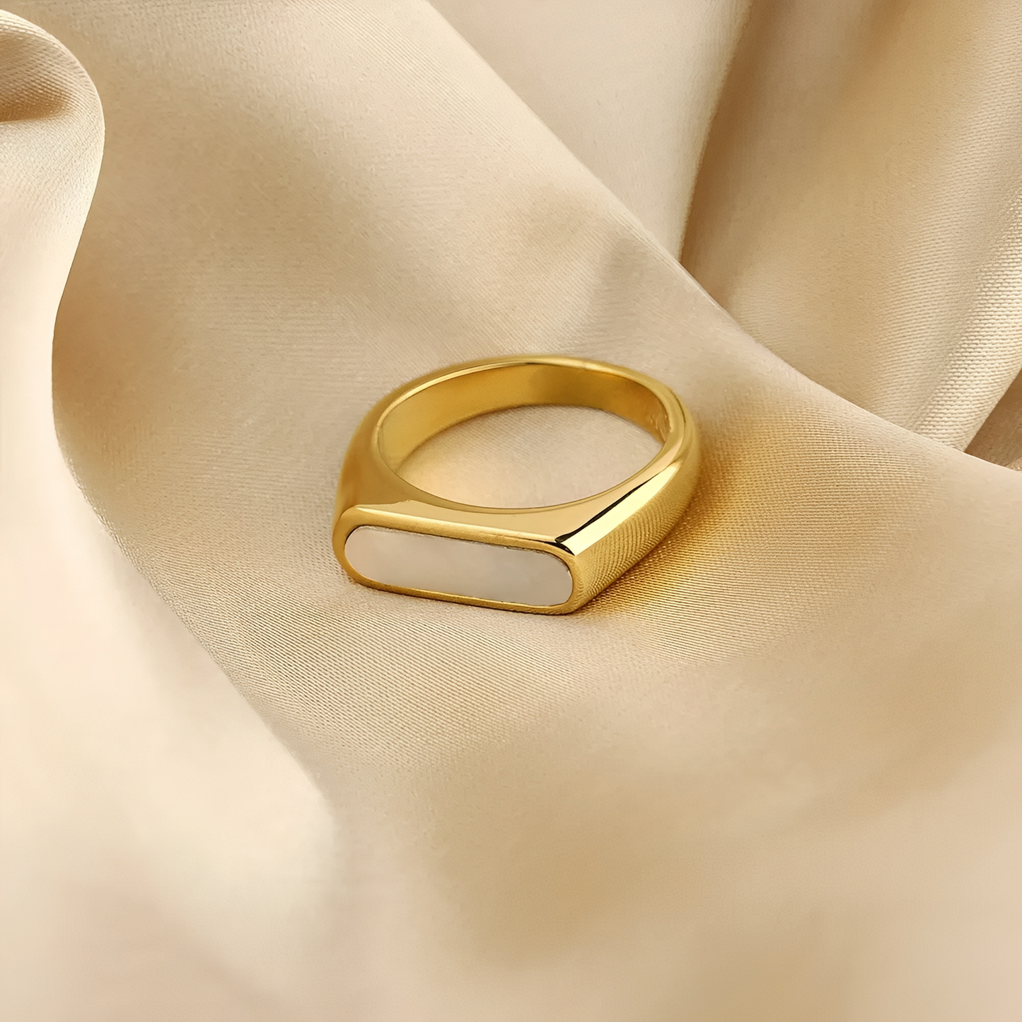 Lany – Bague Géométrique Vintage Nacre Blanche