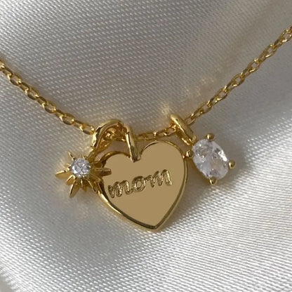 Maya – Collier MOM à Triple Pendentif Plaqué Or