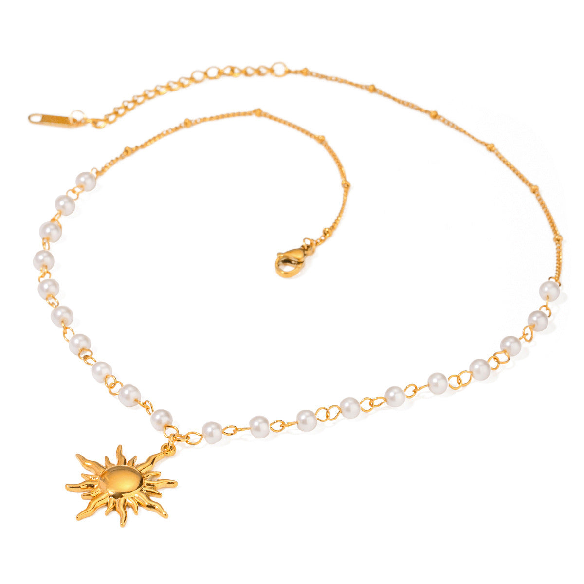 Kim – Collier Pendentif Soleil Perlé Doré