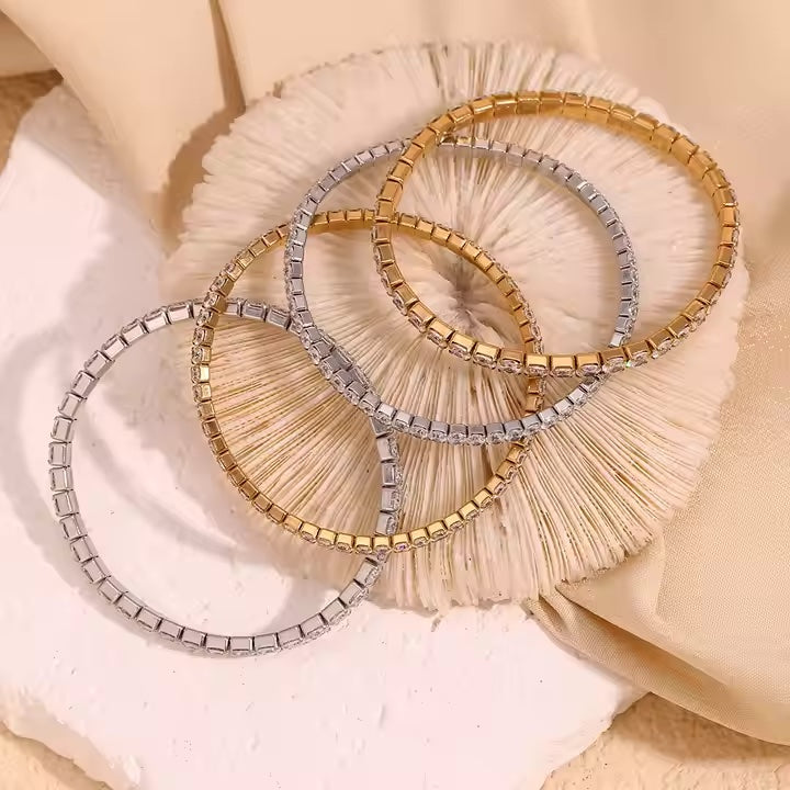 Chloe – Bracelet simple en acier inoxydable plaqué