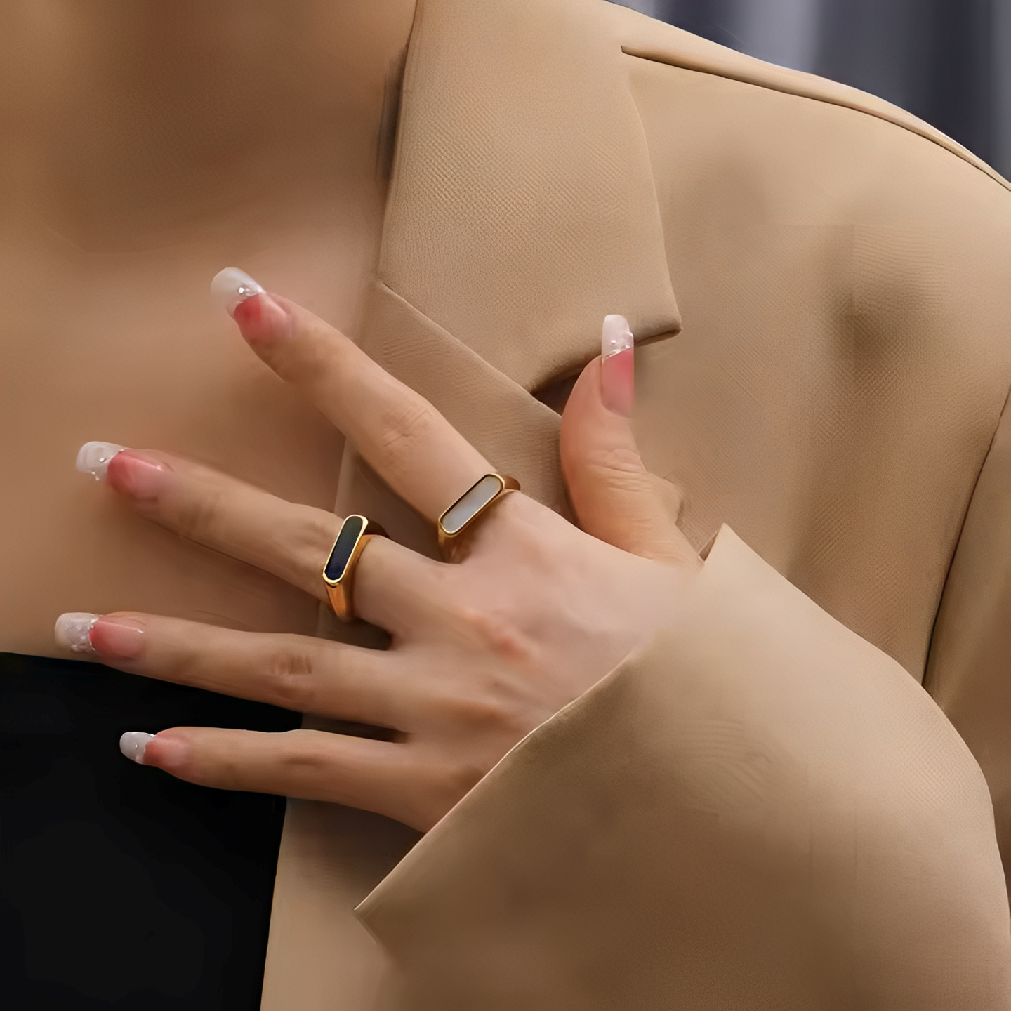 Lany – Bague Géométrique Vintage Nacre Blanche