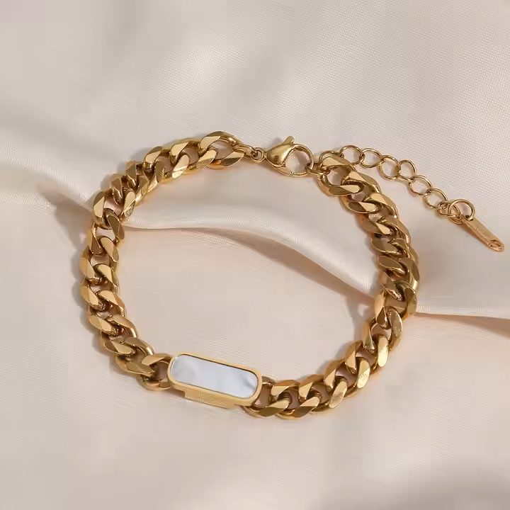 Marcie – Bracelet Cubain en Métal Titane Plaqué Or