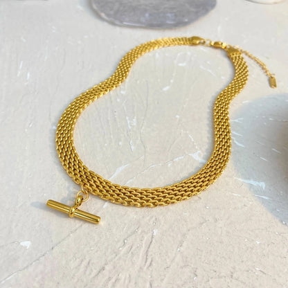 Daria – Collier en Maille avec Fermoir T-Bar
