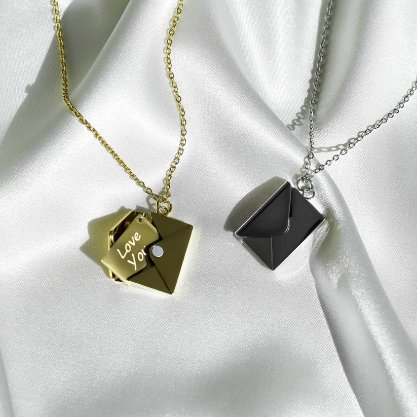 Yumeha – Collier Enveloppe Gravée Love