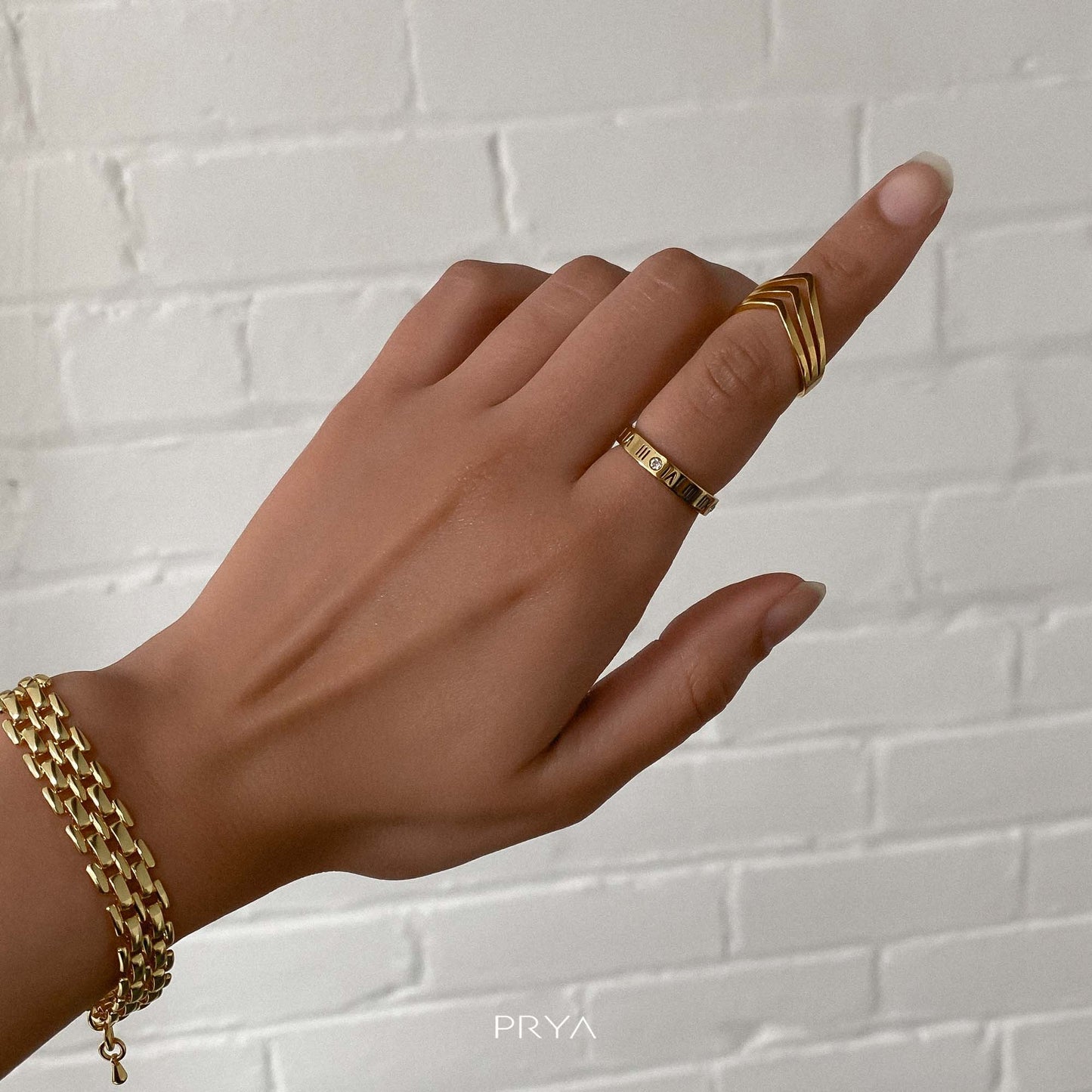 Lucia – Bague Numérique Élégante