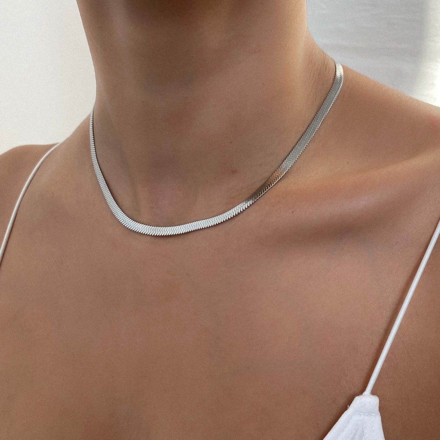 Juliette – Collier Chevron Élégant