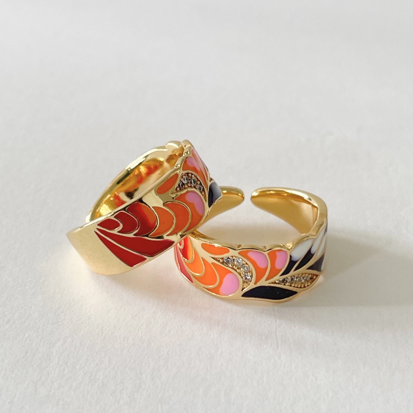 Cerelia – Bague ajustable émaillée corail