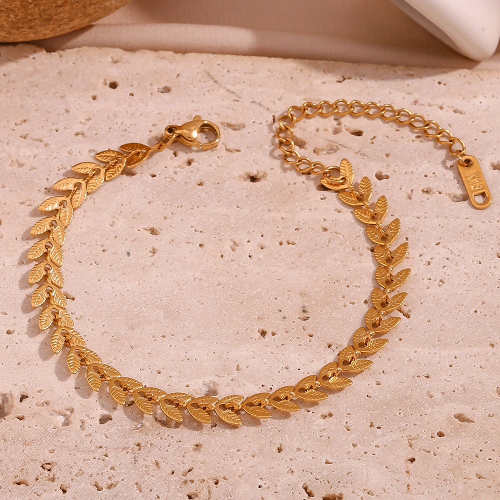 Sisi – Bracelet de Cheville Feuilles Dorées