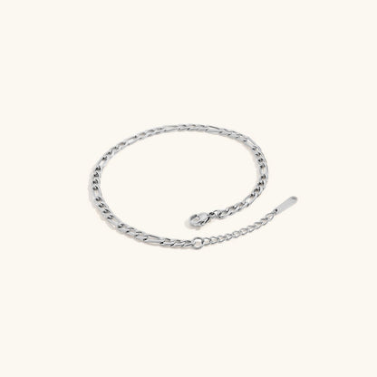 Clara – Bracelet de Cheville Doré à Maillons Légers