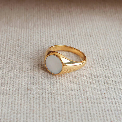Daphne – Bague en Or avec Nacre