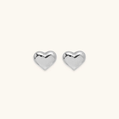 Mila – Boucles d’Oreilles Clous Cœur Dorées