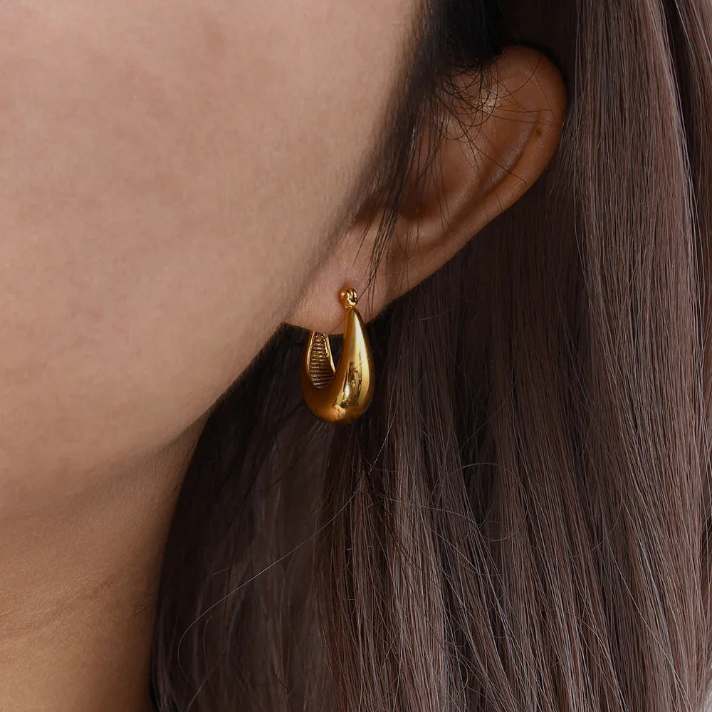 Evie – Boucles Créoles avec Zirconium