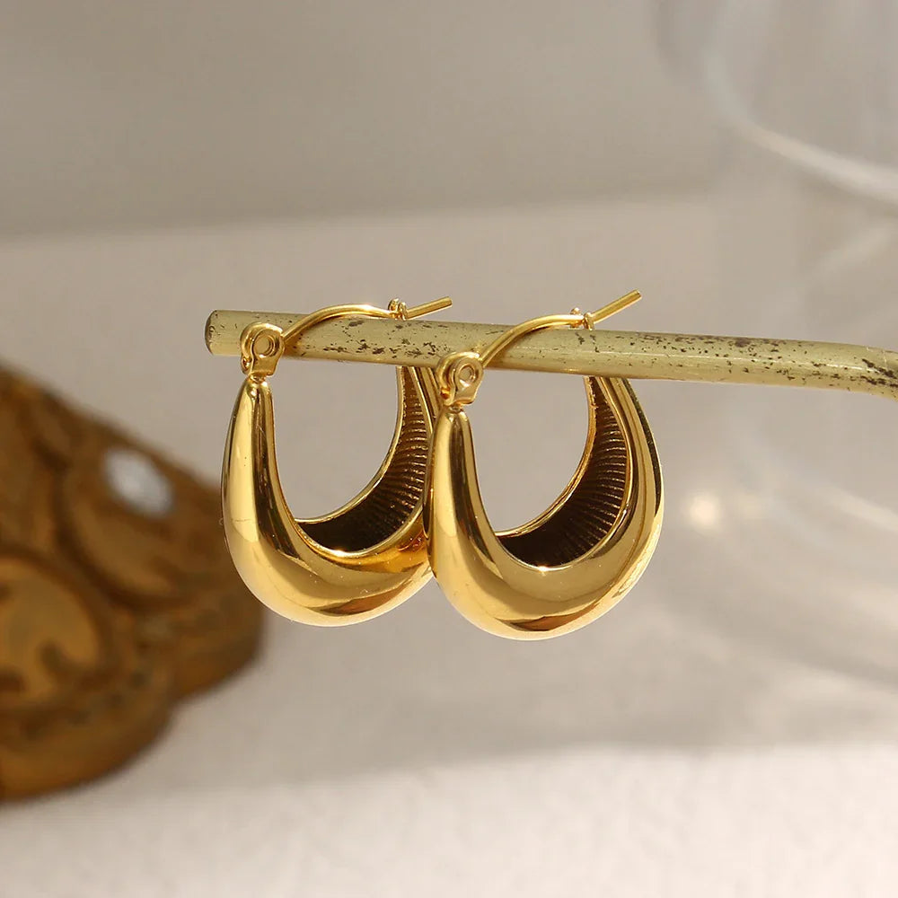 Evie – Boucles Créoles avec Zirconium