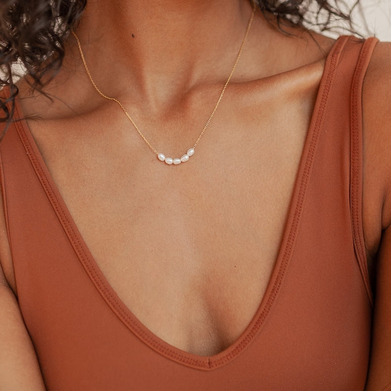 Elle – Collier Perle Élégant