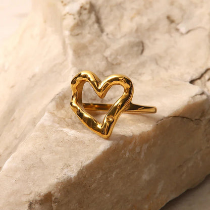 Verity – Bague Cœur Élégante