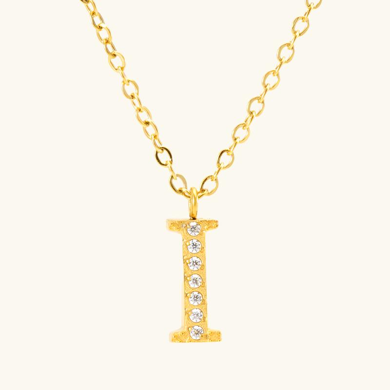 Flora – Collier Lettre Fin et Élégant