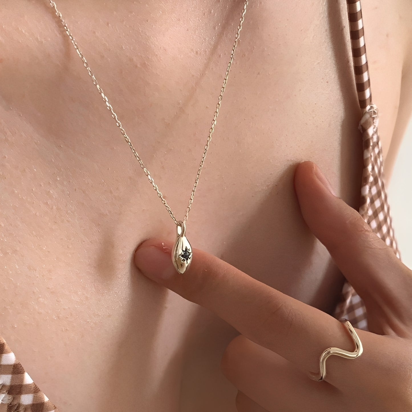 Gabb – Collier Pendentif Goutte Étoile