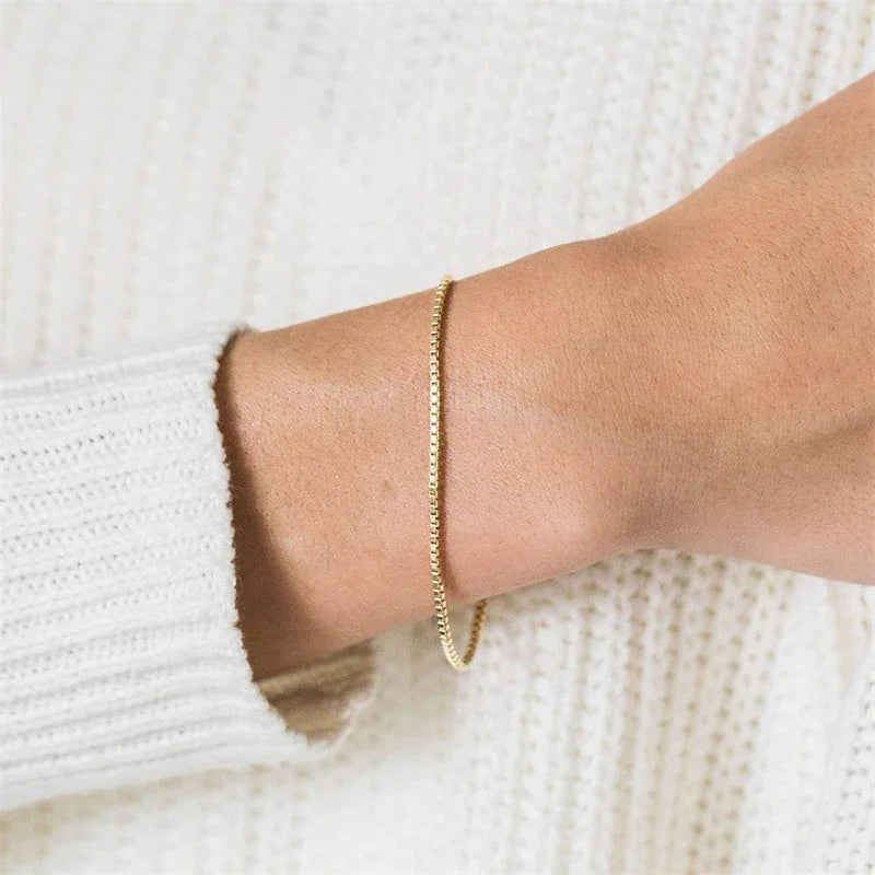 Sayane – Bracelet Chaîne Dorée Chic