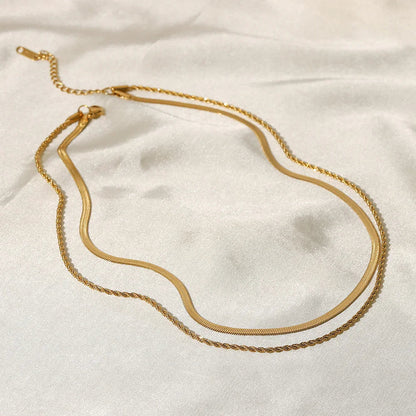 Hailey – Collier Chaîne Dorée Superposé Élégant