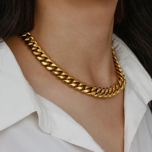Miyako – Collier Chaîne Statement Dorée