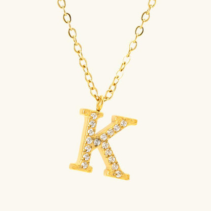 Flora – Collier Lettre Fin et Élégant