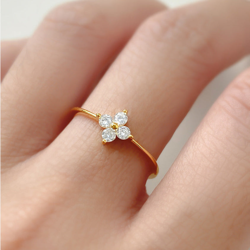 Mia – Bague Trèfle Cristal