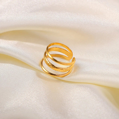 Shirley – Bague en Or Élégante