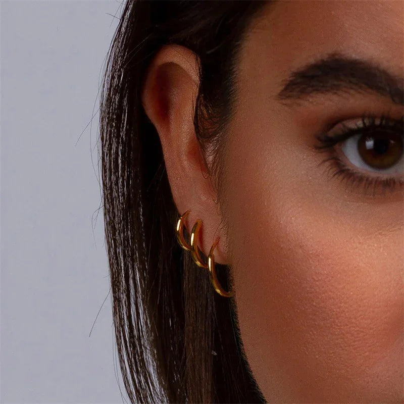 Auriane – Boucles Créoles Rondes Élégantes