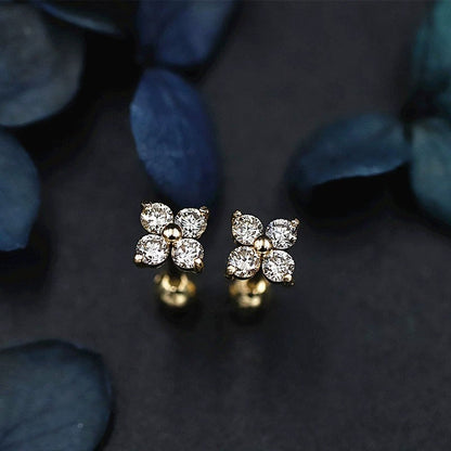 Mia – Puces d’Oreilles en Cristal Étincelant