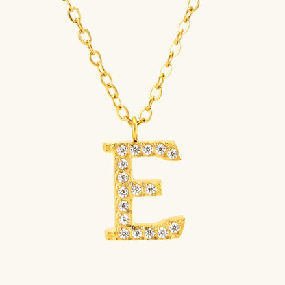 Flora – Collier Lettre Fin et Élégant