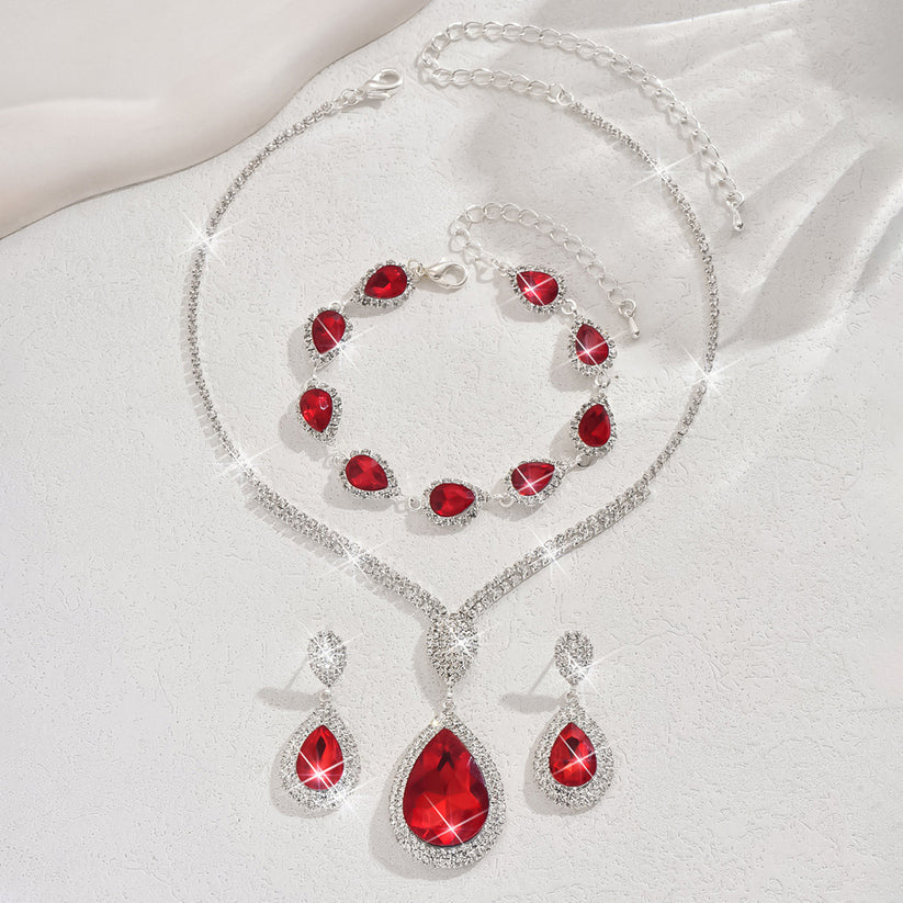Thalira – Parure de Bijoux Dorée Bloodwynne