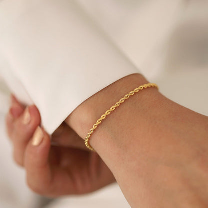 Emiko – Bracelet Chaîne Corde Raffiné en Acier Doré