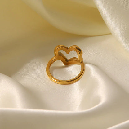 Verity – Bague Cœur Élégante