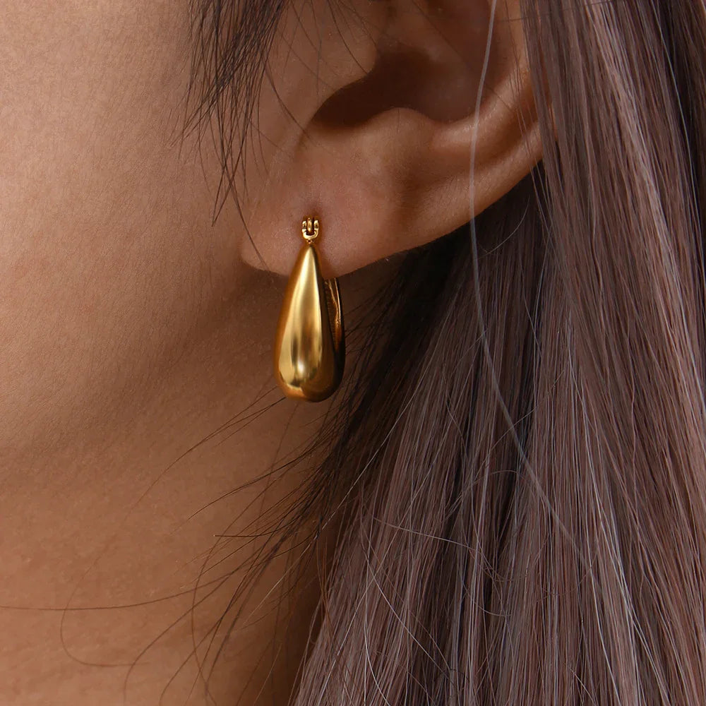 Evie – Boucles Créoles avec Zirconium